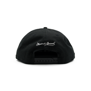 Gorra Golfer negra vista posteriror
