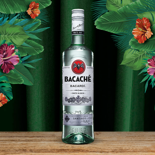 Botella Especial "Bacaché" Bacardí